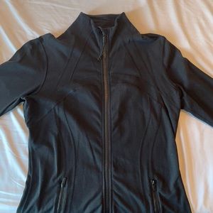 Lululemon define jacket size 10